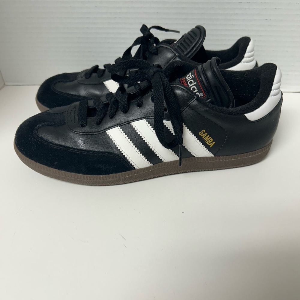 Adidas Samba Classic Black/White Suede Leather Gum Sole Tennis Shoes Size 7